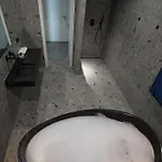 Daire Luxusapartment Mit Badewanne Und Parkplatz