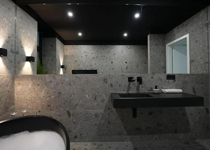 Lägenhet Luxusapartment Mit Badewanne Und Parkplatz