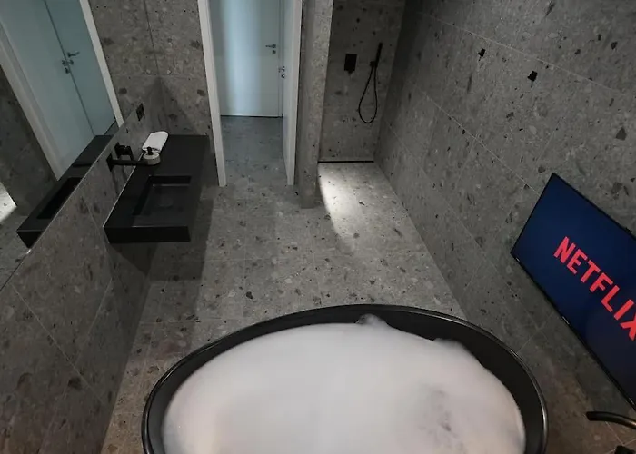 Lägenhet Luxusapartment Mit Badewanne Und Parkplatz